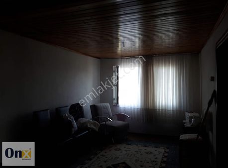 Sakarya Mah.de 1.708 M2 Arsa İçerisinde 377 M2 Paylı Müstakil Ev