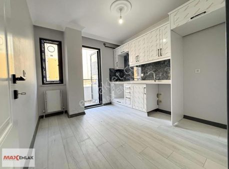 Tuzla Cd Yakın Etrafı Açık Sıfır İskalı Lüx 3+1 Ters Dublex