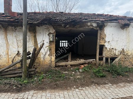 Bursa İznik Sansarakta Müstakil Arsa Üzerine Ev