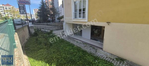 Dolunay Mahallesinde 140 M2 Satılık İş Yeri
