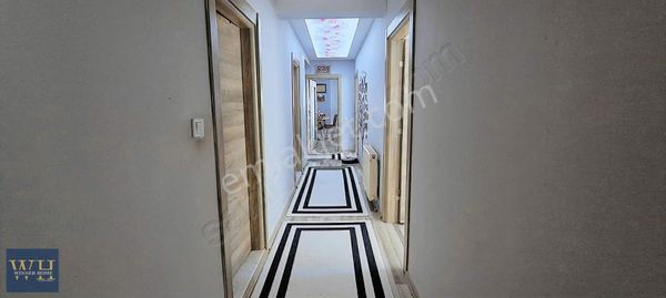 Ayazlı Mahallesinde Satılık Geniş 3+1 Daire