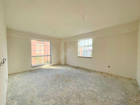 Mertcan'dan Velibaba Mah. Olimpiyat Caddesi 2dk Sıfır 3+1 Daire