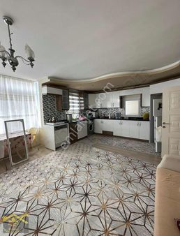 Arkıtta Yola Sıfır 2 Katlı Satılık Ev