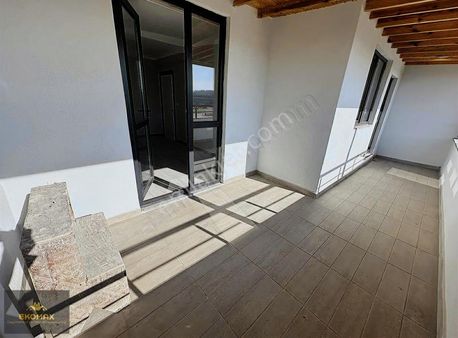 Ertuğrulgazi Mah. 2+1 Eğimsiz Ve Sundurmalı Dubleks (e5 3dk)