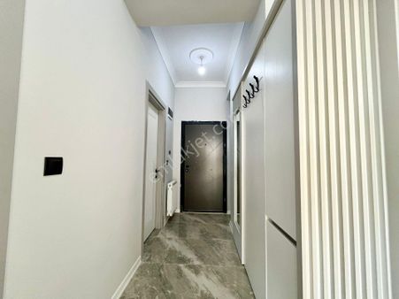 Yükselden Kadıköyde Avm'nin Dibinde Eşsiz Manzaralı Satılık 2+1!