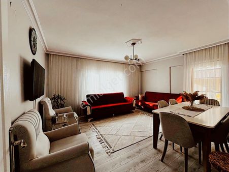 Yeni Çınardan Cadde Hastane Market Yakını 3+1 Daire..!!!