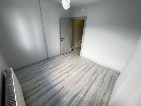 Sincan Mareşal Çakmak Mah 3+1 Lüks Yapılı Ara Kat Bağımsız Daire