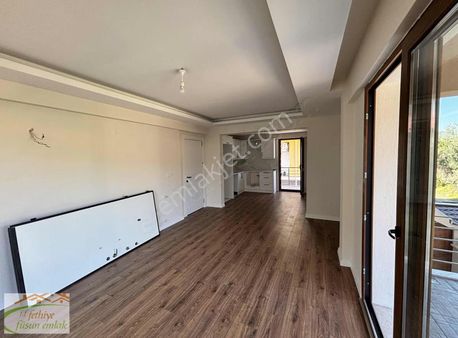 Füsun Emlak'tan Çamköy'de Yeni 3+1 Çatı Dubleks Daire Satılıktır