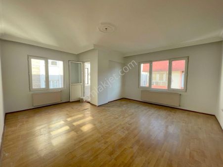 Mertcan'dan Ankara Cad. 3dk Mesafeli Teraslı 4+2 Dubleks Daire