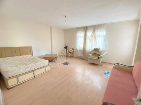 Mertcan'dan Güllübağlar Mah.balkonlu Ara Kat 1+1