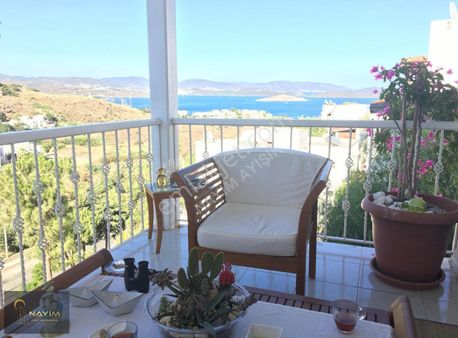 Bodrum Bağla Bankevde Deniz Manzaralı Tadilatlı 2+1 Üst Dubleks