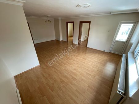 Etlikte Caddeye Yakın Site İçerisinde 3+1 Kiralık Daire