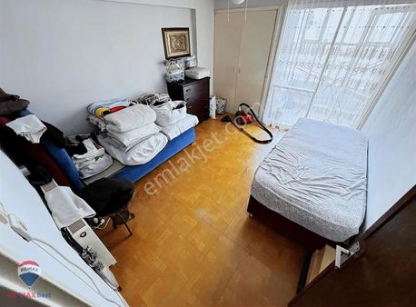 43 Güzelyalıda İnönü Cad Üzeri Merkezi Konumda 3+1ara Kat Daire