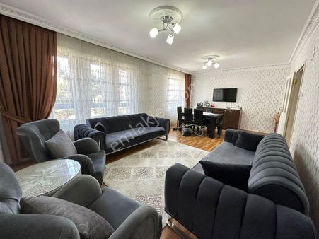 Uygun Fiyata ! Esertepe Mah. 1.kat Kaçmaz 4+1 Daire