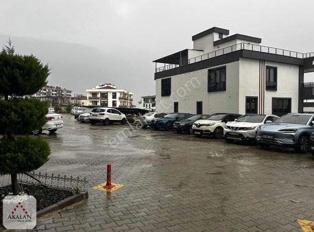 Manzara Evlerinde Site İçi Panaromik Deniz Manzaralı Arakat 2+1