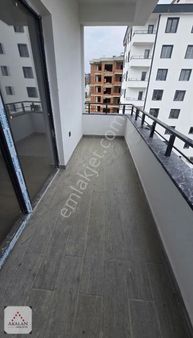 Atakum Balacta Gıyınme Odalı Satılık 2*1