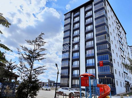 Eryaman Ayaş Yolu Üzerinde Site İçi Bağımsız Mutfak 2+1 Daire