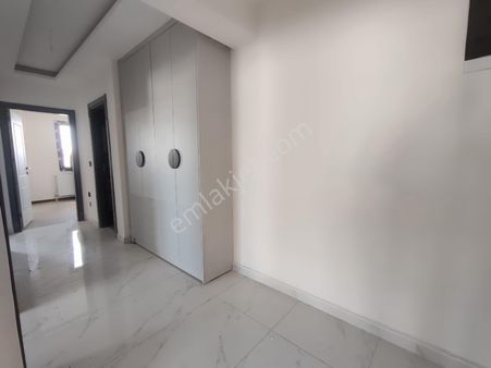 //bilici Gayrimenkul'den// Site İçinde Katta 2+1 Konut**