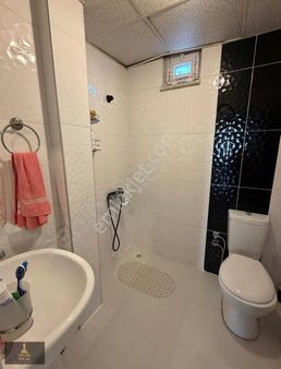 Oscar'dan Güllük'te Ara Kat Çift Cepheli Kiracılı 1+1