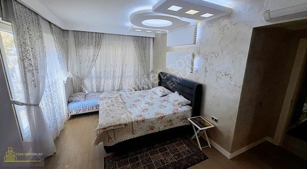 Halkalı Adres Atakent Sitesinde 5+2 Dubleks Eşyalı Bahçe Katı