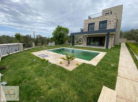 Arya'dan Tam Müstakil 4+1 Şık Tasarımlı Havuzlu Villa