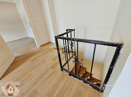 Esen Emlak Aracılığıyla *** Otoparklı 5+1 Sıfır Boş Dublex Daire