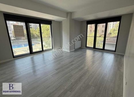 Başarı'dan Erenköy İstasyon Caddesinde Site İçinde 3+1