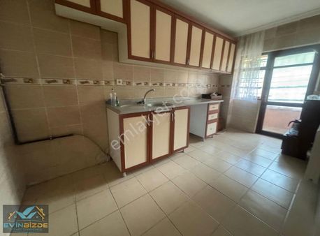 Keçiörende 3+1 Asansörlü Giriş Cadde Üstübaglum Pazar Yeri Karsı