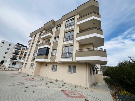 Türe Gayrimenkulden Silifke Sarıcalarda Satılık 3+1 Daire