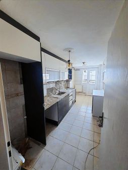 Karşıyaka Yalı Mahallesi 3+1 Site İçi Kiralık Daire