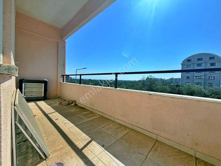 Uytundan Kadıköyde Körfez Hastanesinin Yakınında 3+1 Daire