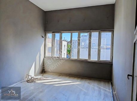 Yiğithan Gayrimenkul Dan Çarşı Merkezde Satılık 2+1 Daire