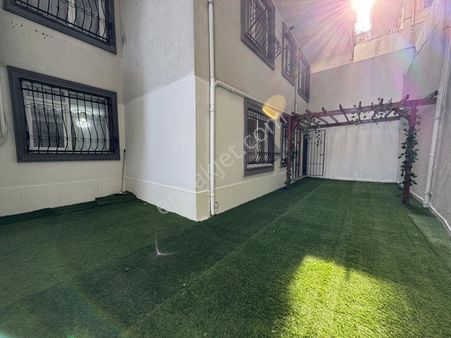 Güzelyurt Mahallesi Metrobüse Yakın Lüks Dekorlu 2+1 Daire