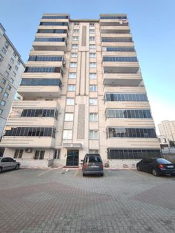 Er-taş'tan Yirmikigun Mahallesinde Site İçerisi Geniş 4+1