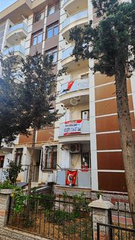 Boş ,hastane,adliye,e5,metro,marmaray,marketler 10dk Fırsat 3+1