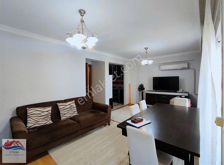 Karşıyaka Atakent Mahallesinde Tramvay Karşısı 2+1 Satılık Daire