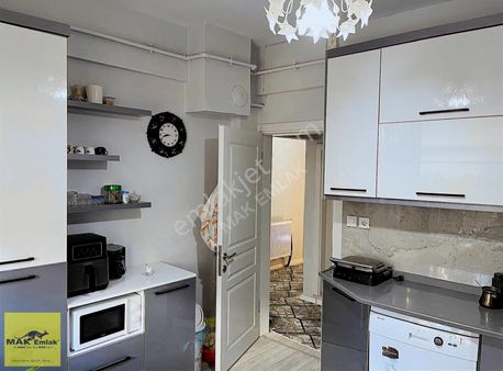 Gönen'de 3+1, 160m² Geniş Ferah Satılık Daire S2890