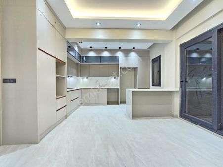 Denizli Yenişafak Mahallesinde 3.5+1 200 M2 Cadde Üstünde Lüks Satılık Konsept Daireler