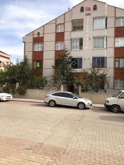 Memet Akif Mah Ful Bakımlı Ara Kat Satılık