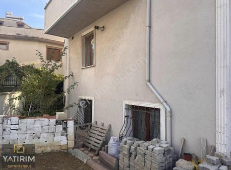 Cami Mahallesinde Geniş 4+1 200 M2 Fırsat Ters Dubleks