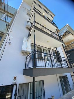 Bornova İnönü Mh Masrafsiz 5 Katli Satilik Bina