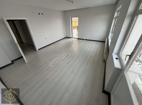 Kuşçağız Cadde Önü Ara Kat Yapılı Ankara Manzaralı 3+1 Kiralık