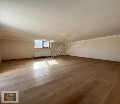 Lider'den İstasyon Mah. 5+2 Kiralık Teraslı Daire