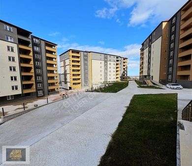 Lider Den İstasyon Mahallesi Merkezde 3+1 Site İçi Satılık Daire