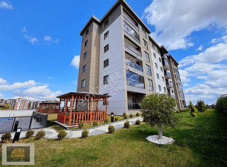Lider Den Tepe Bölgesinde Lüx Ferah Site İçi 3+1 Satılık 160m