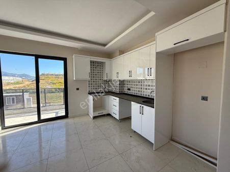 Acil Satılık Alanya Payallar Sitede 1+1 Daire