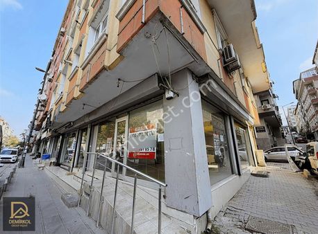 Demirkol İnşaat Yenibosnada Cadde Üzeri 105 M2 Kiralık Dükkan