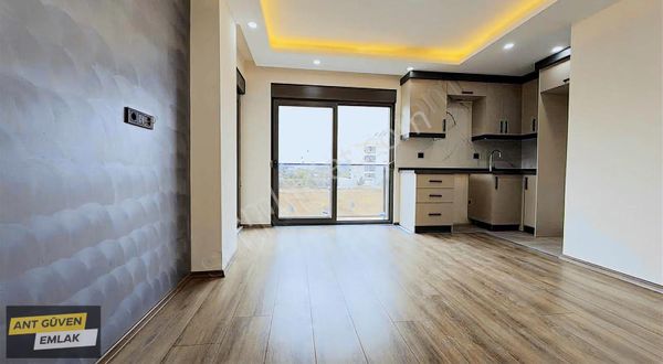 Güney Ve Parka Cephe Önü Açık 2+1 Arakat Asansörlü Lüx Daireler