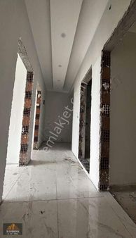 Yaya Mahallesinde Kapalı Otoparklı Deniz Manzaralı Daire