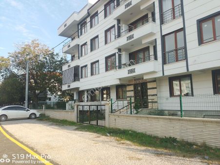 Teşvikiye De Plaşlar Mevkiinde Yeni Binada Giris Kat 2+1 Fuul Esyali Bakimli Ferah Daire İskanlı